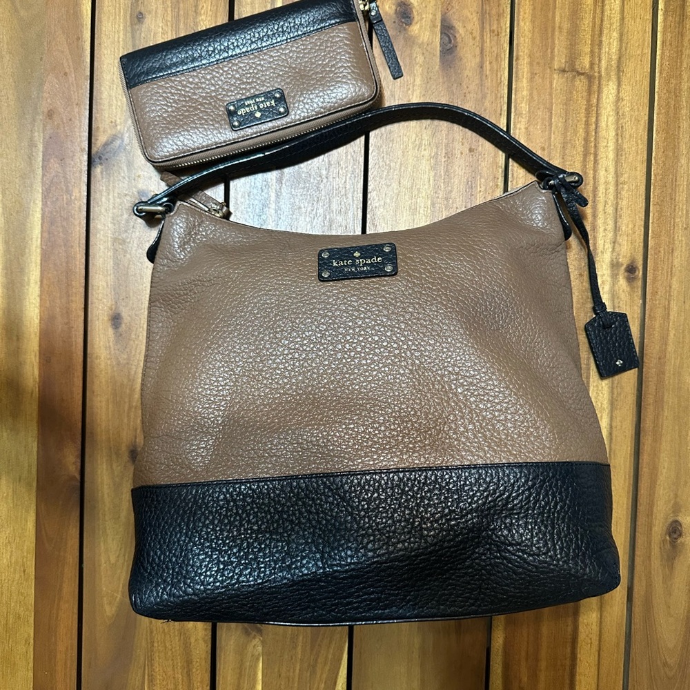 Kate Spade Dune and Black Leather Bay Street Lexie Shoulder Bag and Wallet Set